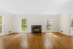425 Prince Charles Pl, Johns Creek, GA 30022 - Photo 12