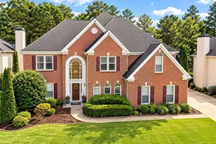 164 Rugby Dr, Suwanee, GA 30024 - Photo 2