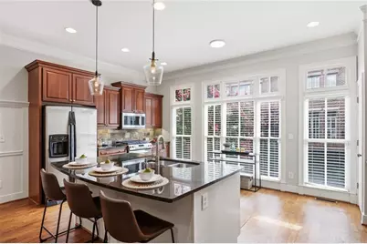810 Highland Green Way NE, Atlanta, GA 30306 - Photo 6