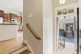810 Highland Green Way NE, Atlanta, GA 30306 - Photo 4