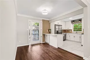 3416 Maplehurst Dr, Decatur, GA 30032 - Photo 10