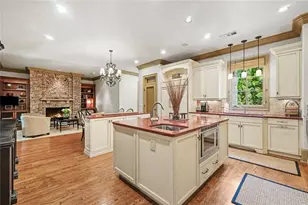 8054 Kenstone Ct, Sandy Springs, GA 30350 - Photo 12