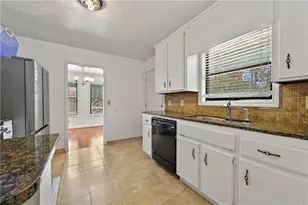 2670 Throatlatch Ln SW, Marietta, GA 30064 - Photo 18