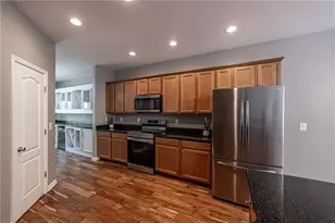 2657 Cedar Dr, Lawrenceville, GA 30043 - Photo 20