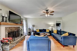 7640 Brentwood Ct, Cumming, GA 30040 - Photo 10