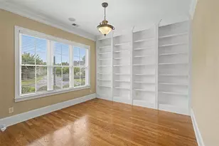 2327 Sandy Oaks Dr, Marietta, GA 30066 - Photo 8