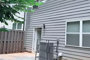 3122 Meadowstone Ln SW, Atlanta, GA 30331 - Photo 32
