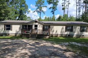 425 Sycamore Dr, Eastman, GA 31023 - Photo 2