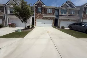 3101 Greyton Dr, Buford, GA 30519 - Photo 2