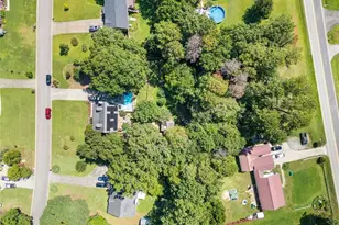 55 Creek View Dr, Hoschton, GA 30548 - Photo 6