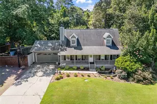 55 Creek View Dr, Hoschton, GA 30548 - Photo 2