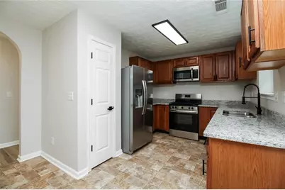 2527 Plymouth Way SE, Conyers, GA 30013 - Photo 4