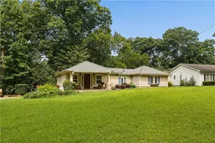 784 Tanner Dr, Scottdale, GA 30079 - Photo 4