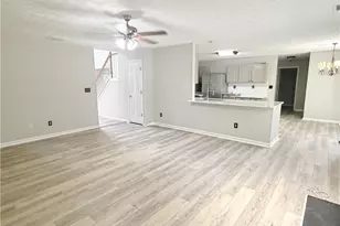 3865 Crescent Walk Ln, Suwanee, GA 30024 - Photo 8