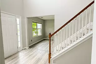 3865 Crescent Walk Ln, Suwanee, GA 30024 - Photo 10