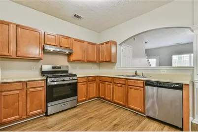2529 Emma Way, Lawrenceville, GA 30044 - Photo 10