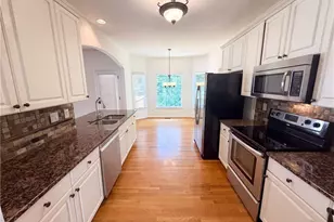 3612 Brookefall Ct, Suwanee, GA 30024 - Photo 2