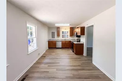 537 Green Street, Monroe, GA 30655 - Photo 2