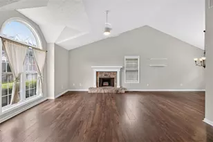 424 Southern Hills Dr, Monroe, GA 30655 - Photo 2