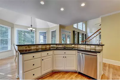 10370 Sugar Crest Avenue, Duluth, GA 30097 - Photo 16