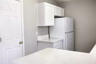 100 Kincade Ct, Woodstock, GA 30188 - Photo 4