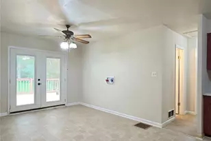 565 Wavelyn Way, Riverdale, GA 30274 - Photo 8