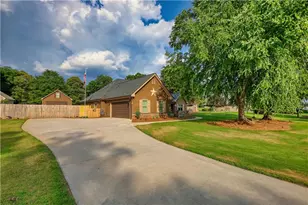 4207 Old Wood Dr, Conyers, GA 30094 - Photo 8