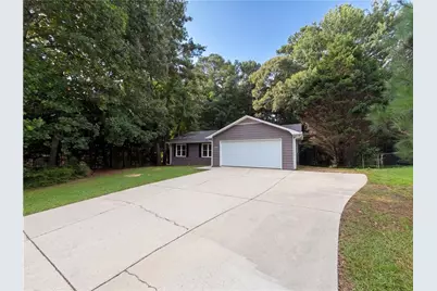 1627 Hearthstone Way, Jonesboro, GA 30236 - Photo 2