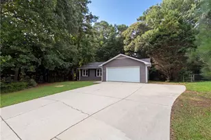 1627 Hearthstone Way, Jonesboro, GA 30236 - Photo 2