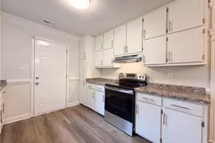 1627 Hearthstone Way, Jonesboro, GA 30236 - Photo 10
