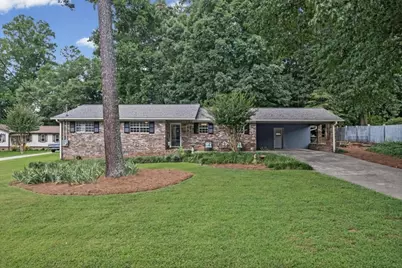 1050 Castlewood Drive, Woodstock, GA 30189 - Photo 4