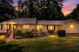 77 York Dr NE, Plainville, GA 30733 - Photo 2