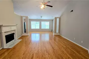 272 Leatherwood Ct, Lawrenceville, GA 30043 - Photo 2