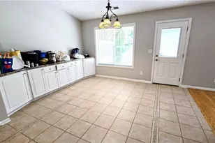 272 Leatherwood Ct, Lawrenceville, GA 30043 - Photo 14