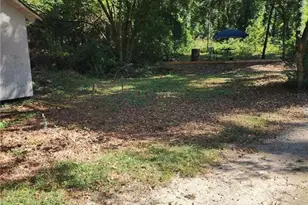 6917 Rockbridge Rd, Stone Mountain, GA 30087 - Photo 8