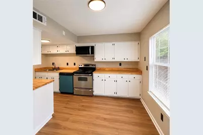 3254 Strawberry Lane, Decatur, GA 30034 - Photo 4