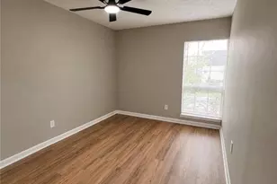 3254 Strawberry Ln, Decatur, GA 30034 - Photo 10