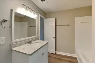 1870 Rocksram Dr, Buford, GA 30519 - Photo 18