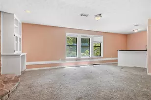 3919 Leach Rd, Snellville, GA 30039 - Photo 12