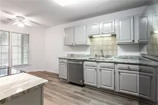 605 Garden Ct, Atlanta, GA 30328 - Photo 8