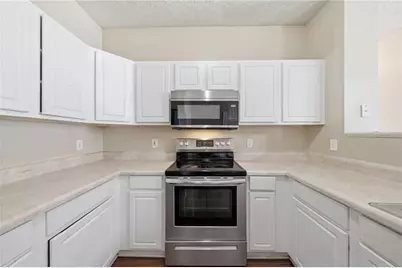 4516 Swan Trace, Union City, GA 30349 - Photo 16