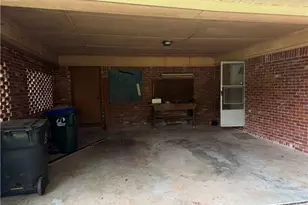 1070 Delmont Terrace, Roswell, GA 30075 - Photo 8
