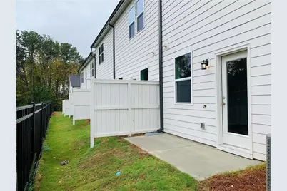 1621 Gunnin Trace NW, Atlanta, GA 30318 - Photo 12