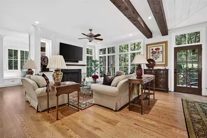 4584 Meadow Valley Drive, Sandy Springs, GA 30342 - Photo 16