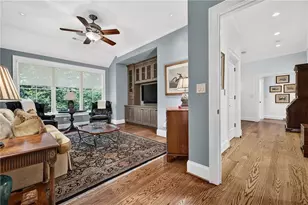 4584 Meadow Valley Dr, Sandy Springs, GA 30342 - Photo 32