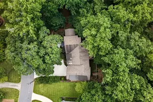 4584 Meadow Valley Dr, Sandy Springs, GA 30342 - Photo 60