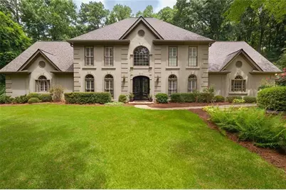 5825 Plantation Drive, Roswell, GA 30075 - Photo 1