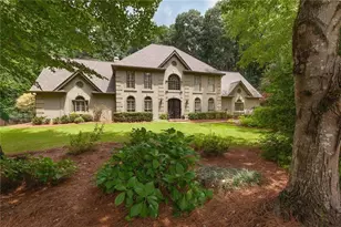 5825 Plantation Dr, Roswell, GA 30075 - Photo 6