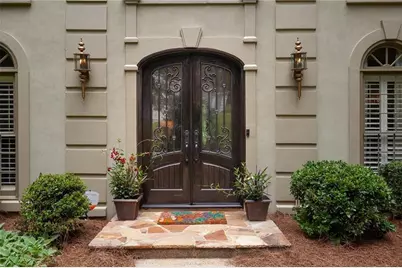 5825 Plantation Drive, Roswell, GA 30075 - Photo 2