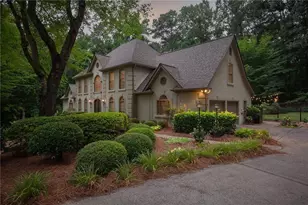 5825 Plantation Dr, Roswell, GA 30075 - Photo 76